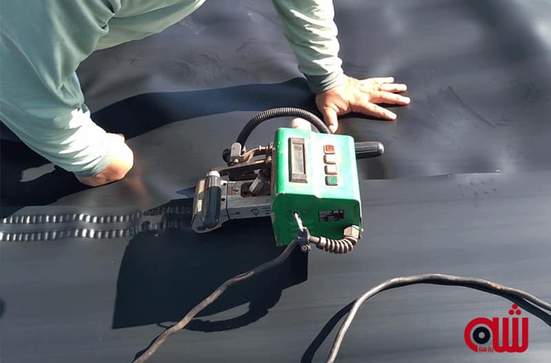 Лучший аппарат для сварки геомембраны Arian Weld